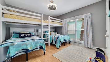 Bungalow, 3 phòng ngủ, ban công, quang cảnh vườn | 3 phòng ngủ