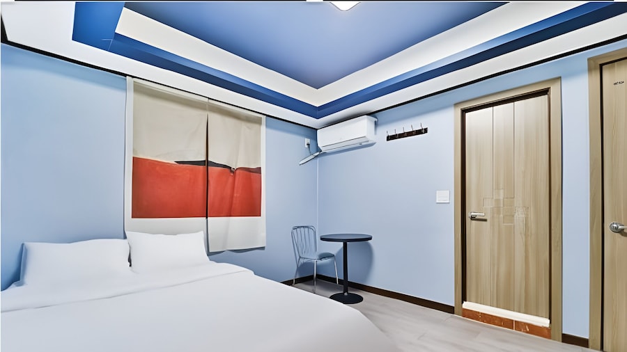 Aroma Hotel