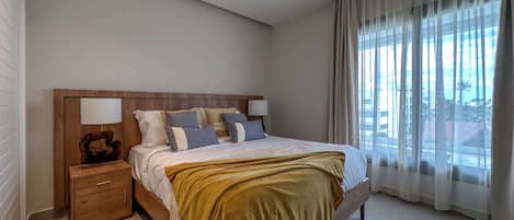 2 bedrooms, iron/ironing board, travel cot, WiFi