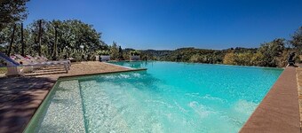 Large Tuscan Villa near Florence with Private Pool, WiFi, AC, sleeps up to 21
