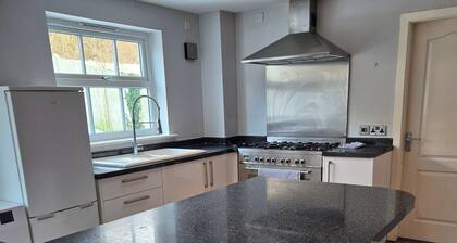 Peaceful Detached Home Tunstall Drive Accrington