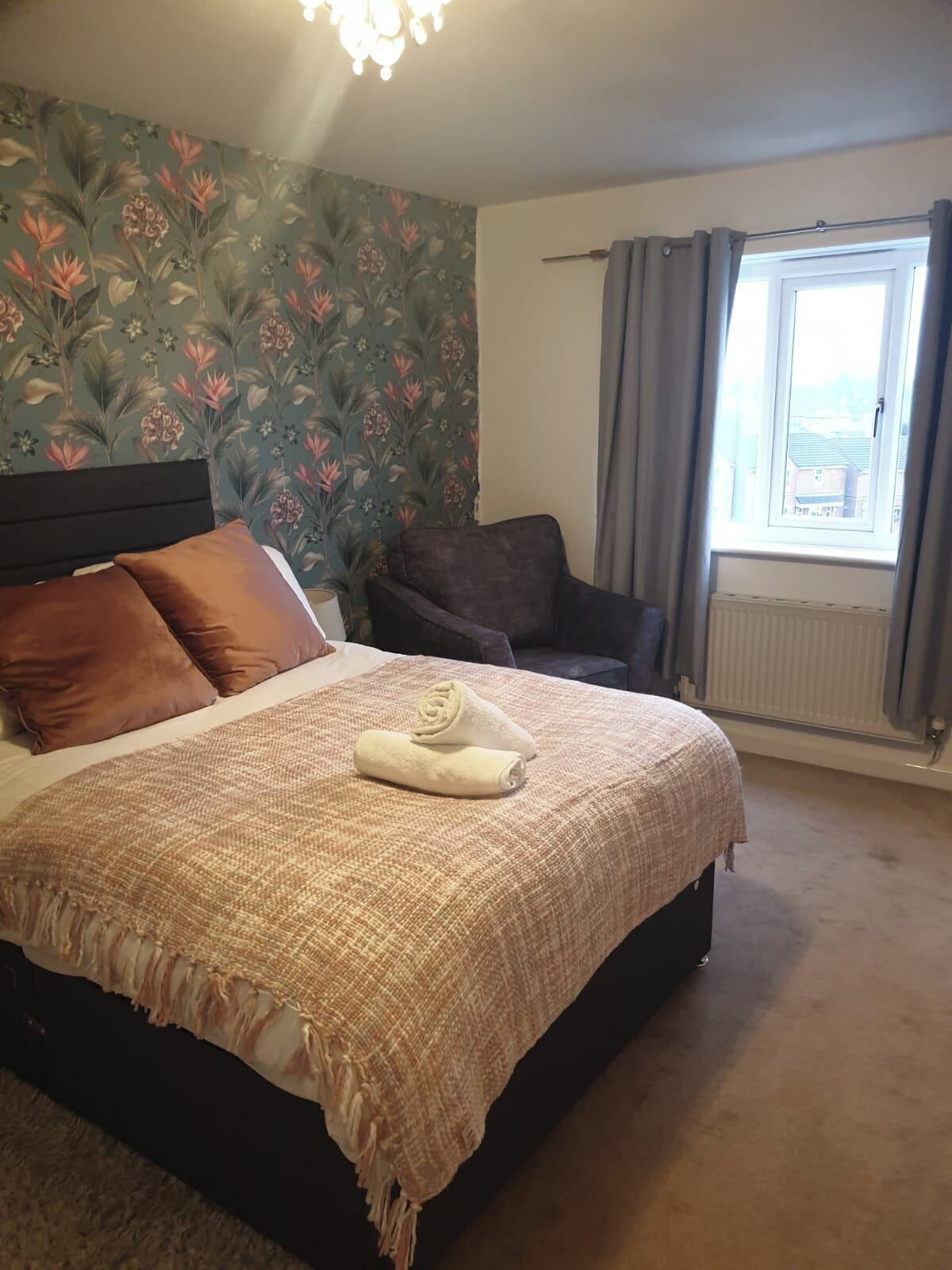 4 bedrooms, free WiFi, bed sheets