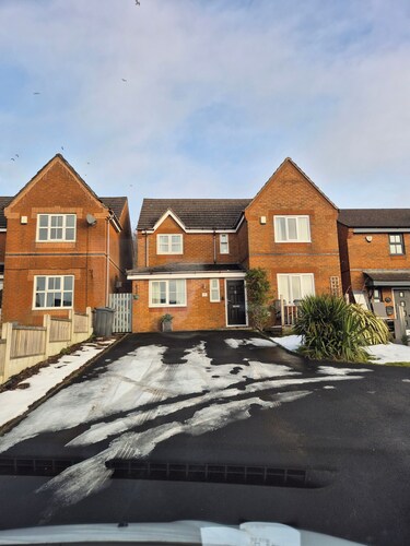 Peaceful Detached Home Tunstall Drive Accrington