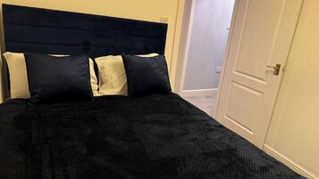 4 bedrooms, free WiFi, bed sheets