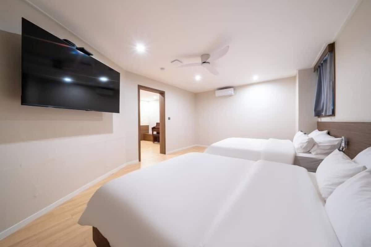 1 camera, biancheria da letto di alta qualità, copriletto in piuma