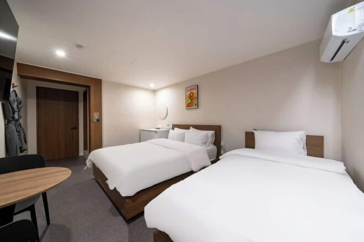 1 camera, biancheria da letto di alta qualità, copriletto in piuma