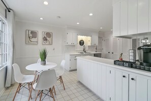 Dining - The Retro Minimalist Cozy 3BR Home in Upscale Sandy Springs near Northside Med (Atlanta)