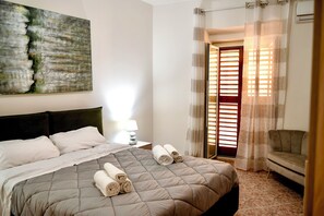 1 bedroom, free WiFi, bed sheets - Girgenti House - Live the Center (Agrigento)