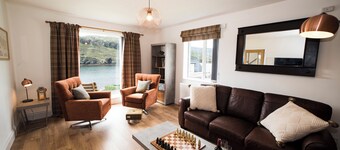 Clovelly Torran Glas a 5 Star luxury retreat for couples. Pet-Friendly!