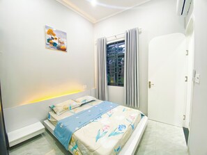 2 chambres, fer et planche à repasser, Wi-Fi, draps fournis