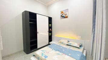 2 chambres, fer et planche à repasser, Wi-Fi, draps fournis