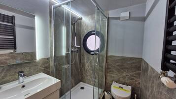 Seife, Shampoo, Toilettenpapier