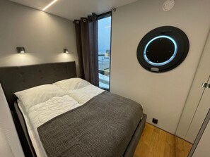 2 bedrooms, free WiFi