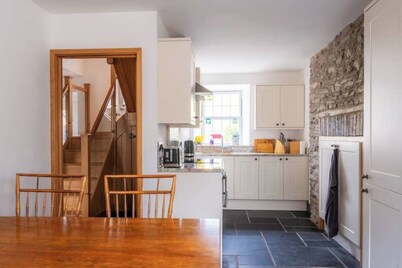 Lovely family cottage in Cambrian mountains, mid-west Wales