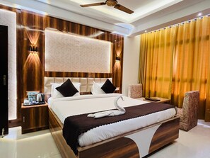 Luxury Studio Suite, River View | Soundproofing, free WiFi - Riverdale Homestay, Diamond Harbour -WB Govt Reg Gold Category (Diamond Harbour)