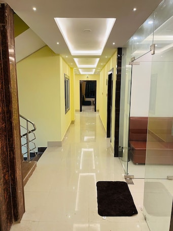 Lobby. Riverdale Homestay, Diamond Harbour -WB Govt Reg Gold Category