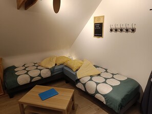 1 soverom, strykejern/-brett, reiseseng for barn og wi-fi (inkludert)