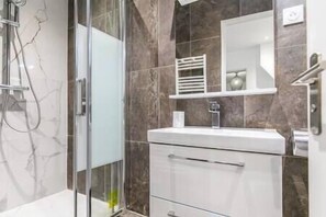 Free toiletries, hair dryer, towels, toilet paper