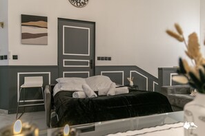 3 bedrooms, iron/ironing board, travel crib, WiFi