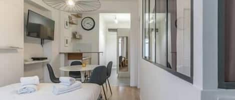 2 Schlafzimmer, Bügeleisen/Bügelbrett, WLAN