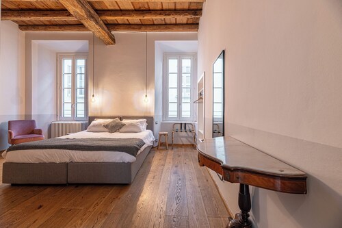 Guesthouse Volta38 in the center of Como!