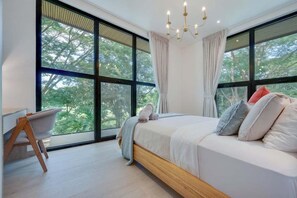 4 bedrooms, iron/ironing board, free WiFi, bed sheets - Luxury Villa - 3 Mins Golf Cart to Beach - Fully Staffed (Conchal)