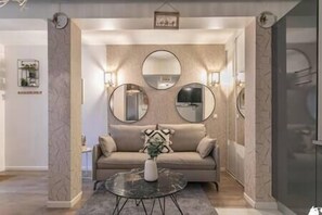 TV - MBA - Splendide Appartement Proche Montmartre (Paris)