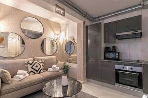 Interior - MBA - Splendide Appartement Proche Montmartre (Paris)