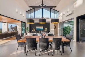 Dining - Luxury 5-bed home with stunning views-Fully Staffed and minutes to the Best Beaches! (Tamarindo)