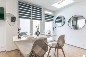 Dining - MBA Levallois Splendide Appart proche Paris (Levallois-Perret)