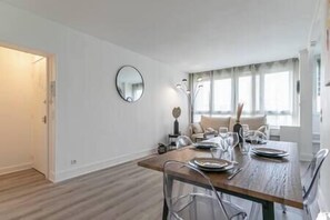 Dining - MBA - Splendide Appart Proche Château Vincennes (Vincennes)