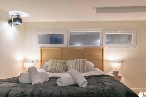 1 bedroom, iron/ironing board, WiFi