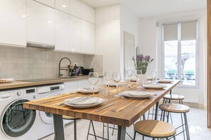Dining - MBA - Gallieni - Splendide appart (Villemomble)