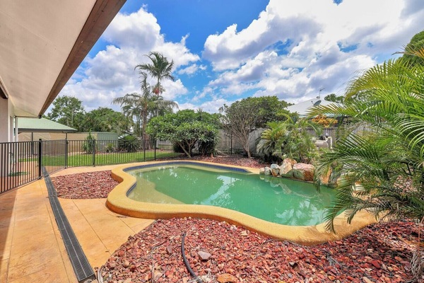 A sparkling pool perfect for relaxing and unwinding.