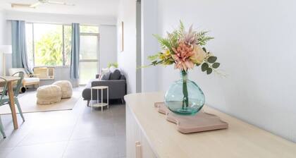 Serenity on Smith | 2 bedroom apartment by Tropical BNB