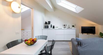 notaMi - Bright Attic M4 - 2 Bedrooms