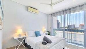 2 quartos, ferros/tábuas de passar roupa, Wi-Fi de cortesia