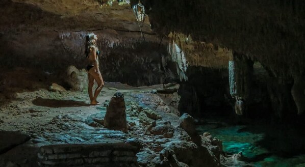 Unclassified image, 1 of 55, button - Boutique Condo w Private Pool in La Veleta (Tulum)