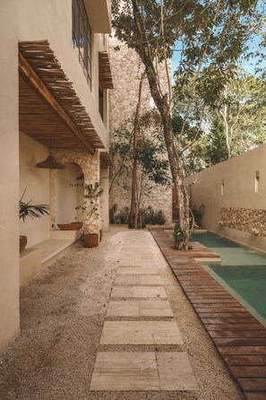 Apartment - Boutique Condo w Private Pool in La Veleta (Tulum)