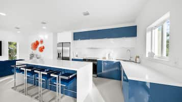 House | 3 bedrooms, Internet
