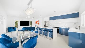 House | 3 bedrooms, Internet