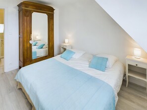 3 bedrooms, iron/ironing board, free WiFi