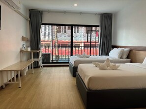 Zweibettzimmer, Balkon