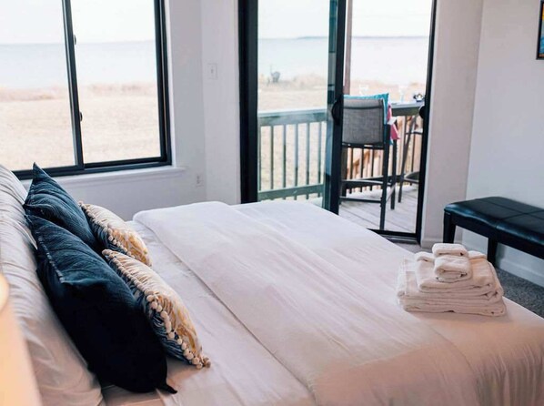 2 bedrooms, iron/ironing board, travel cot, WiFi