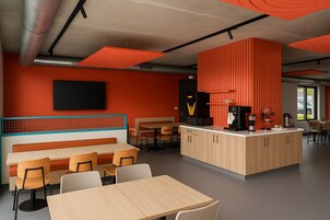 Se ofrece un desayuno bufé (8.90 EUR por persona)