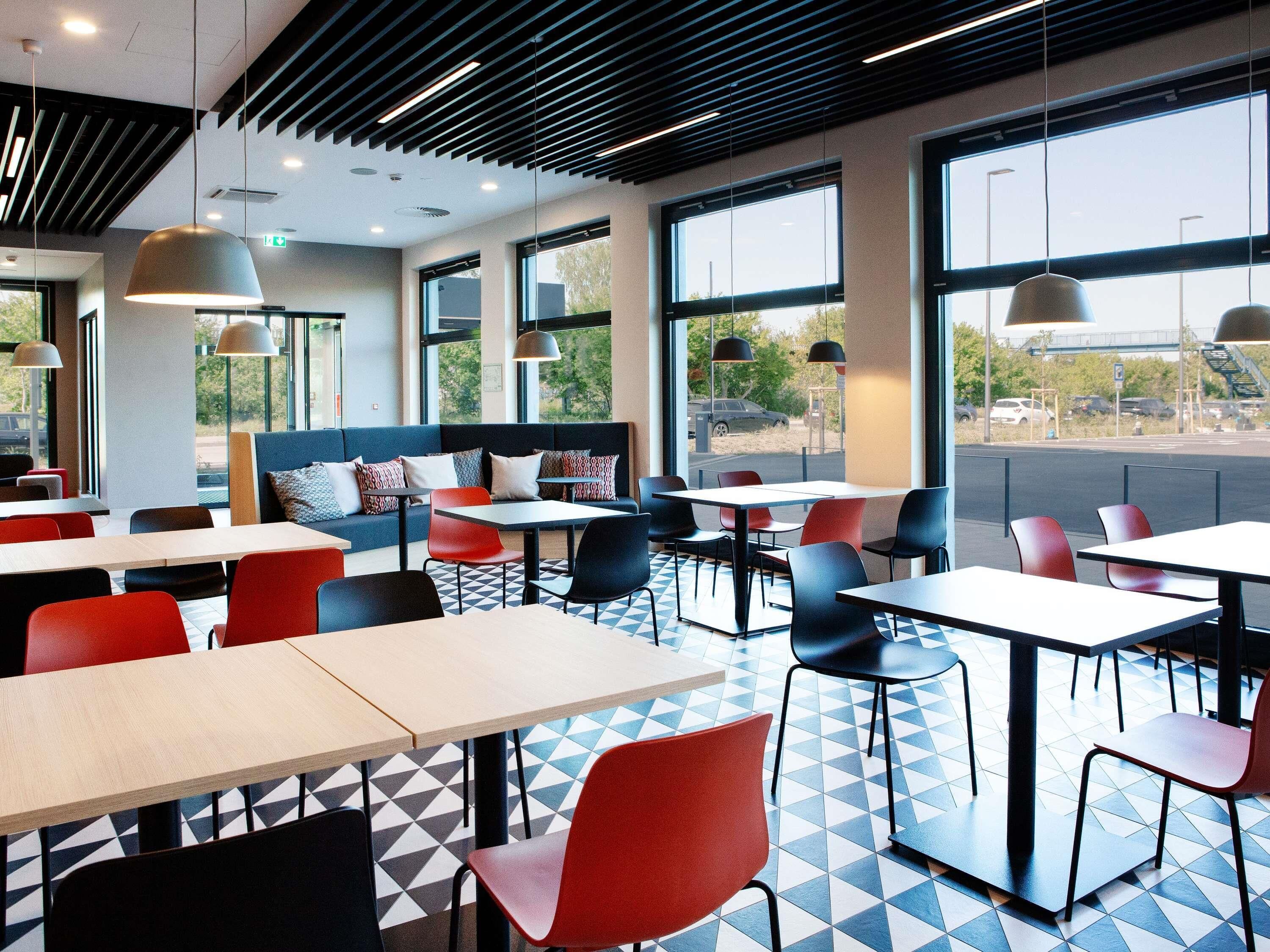 Daily buffet breakfast (EUR 18 per person)