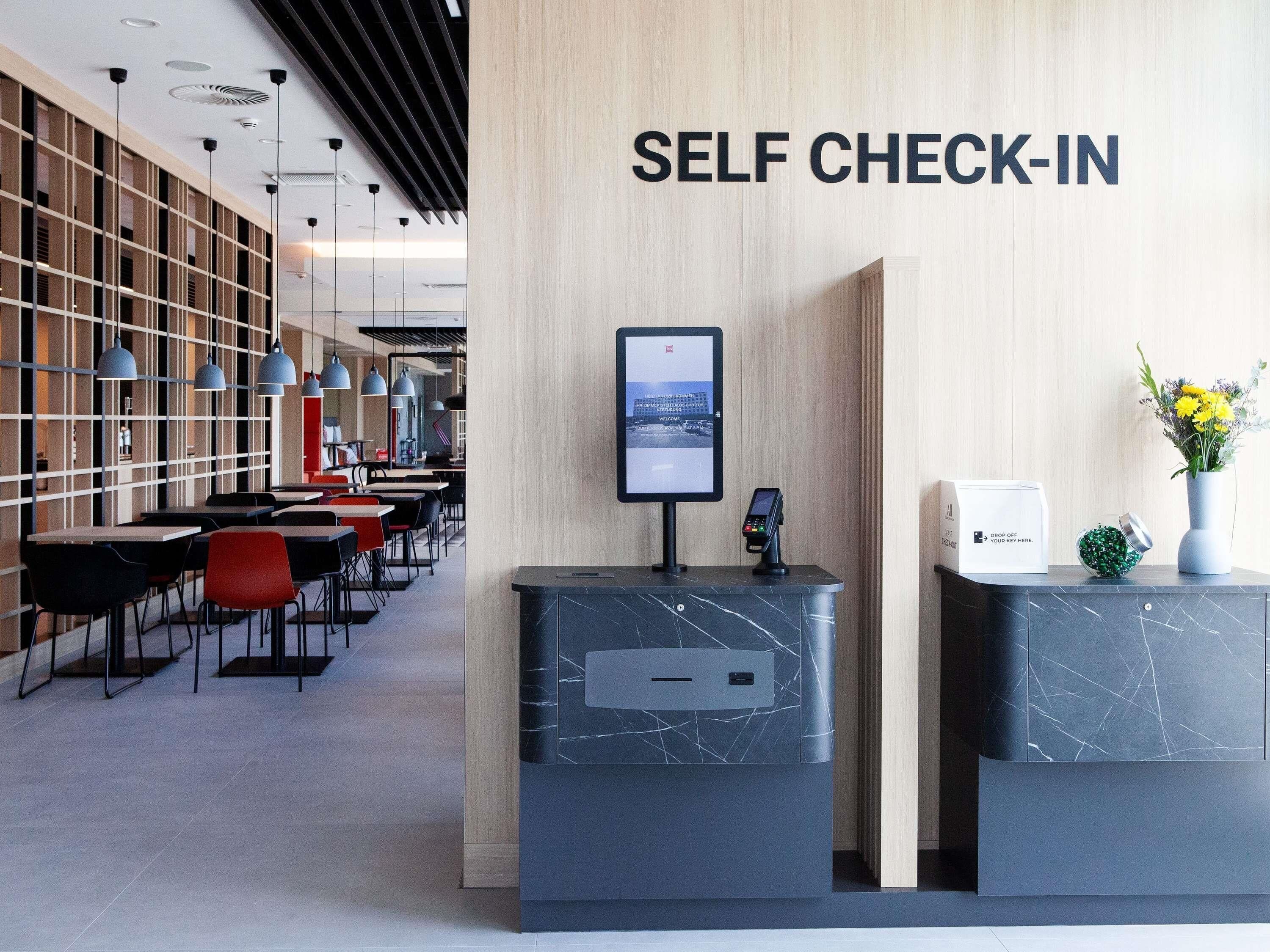 Foto - ibis Hotel Berlin Airport