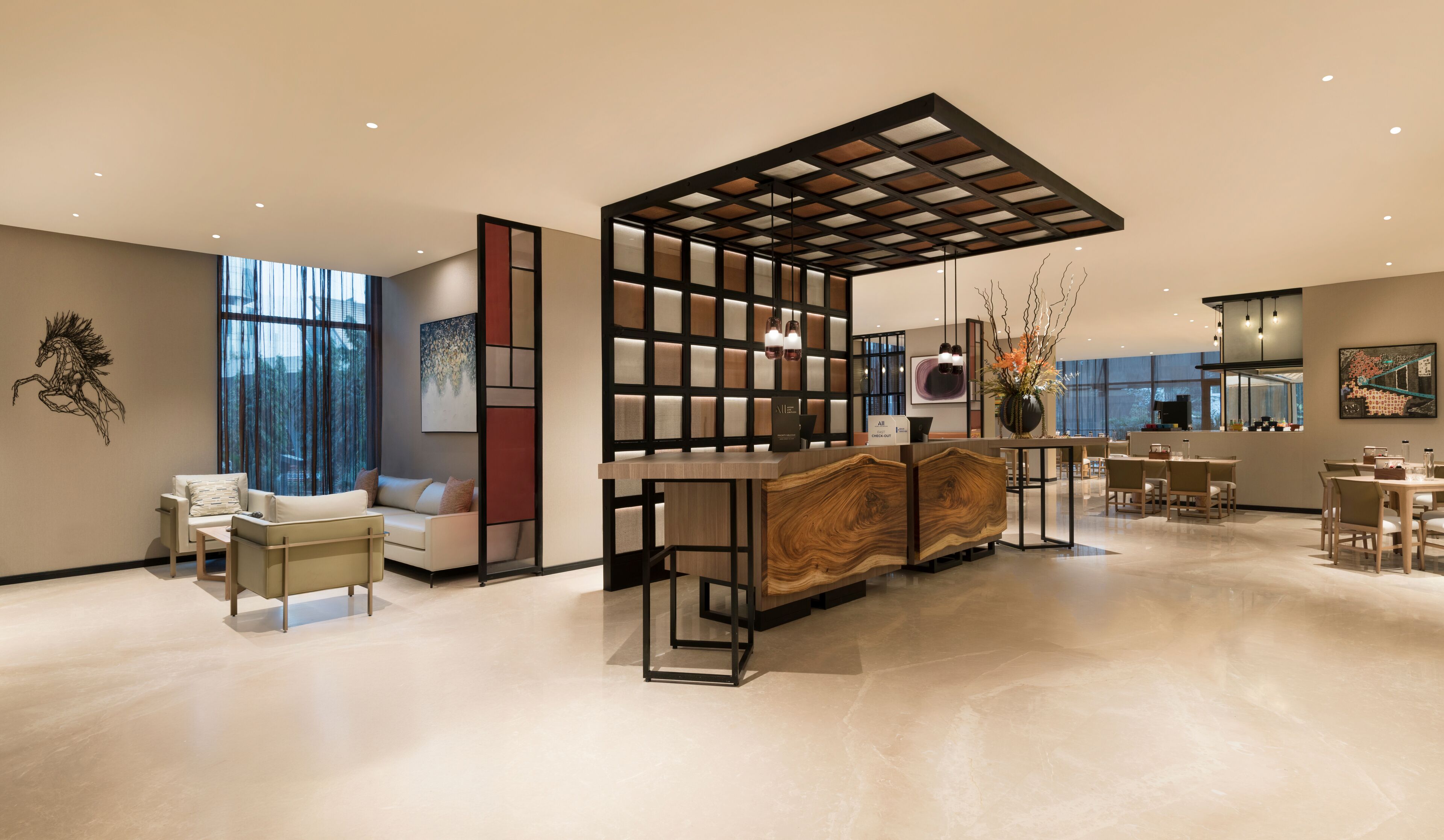 ฝ่ายต้อนรับ