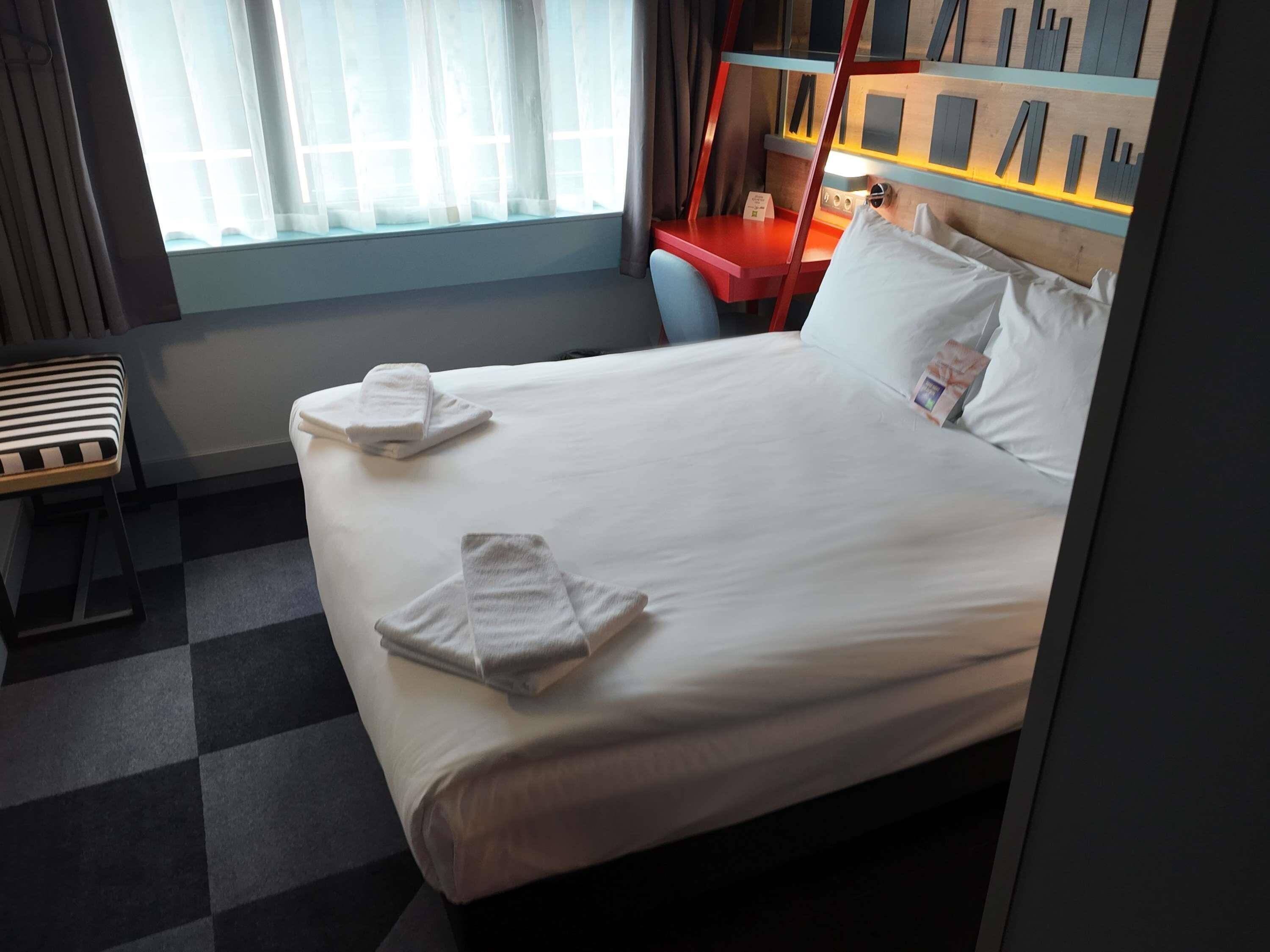 Standard Room, 1 Double Bed | Iron/ironing board