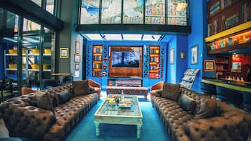 Coin salon dans le hall